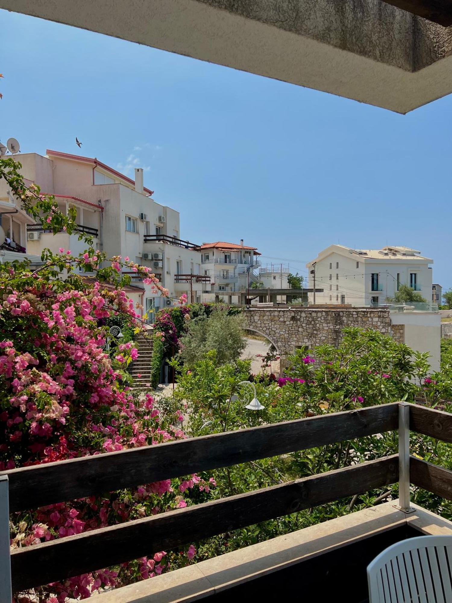 The Olives Terrace Residences Dhërmi Екстериор снимка